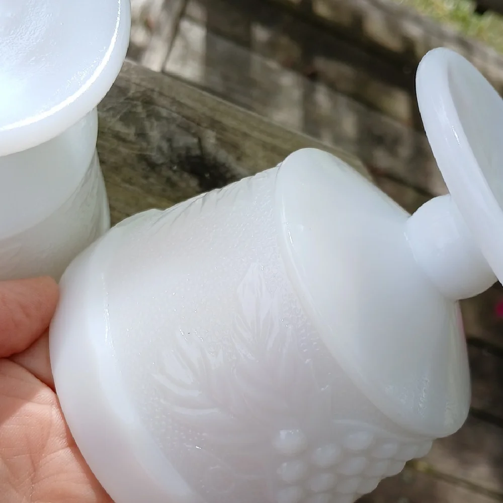 4 Anchor Hocking Milk Glass Sherbert Dessert Ice Cream Cups